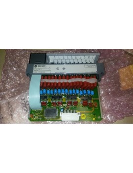 ALLEN BRADLEY 1746-OG16